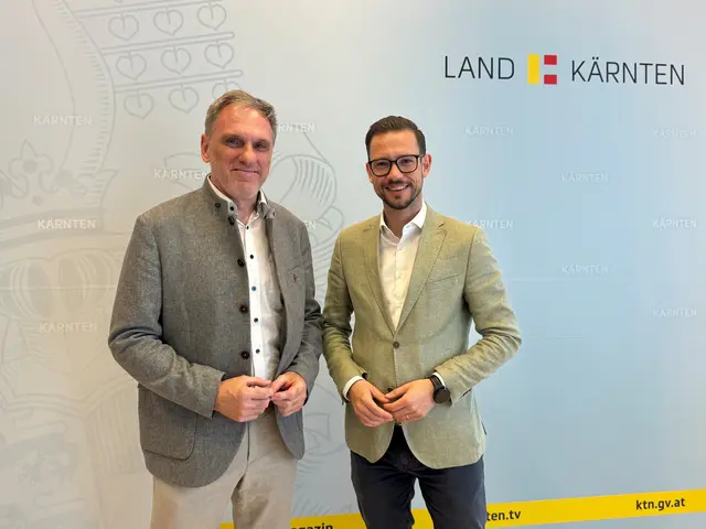 KWF-Vorstand Roland Waldner und Landesrat Sebastian Schuschnig. | Foto: Büro LR Schuschnig