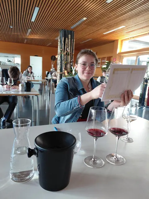 Foto: Weinexpertenprüfung an der HLW Spittal - Tages der Erfolgers (c) hlwspittal Medienteam