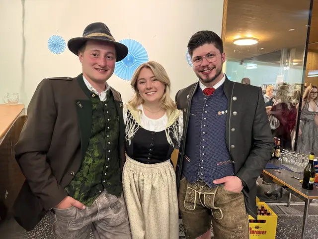 Der Bezirksball bot beste Stimmung und Unterhaltung. | Foto: MeinBezirk.at/Sophia Gasperschitz