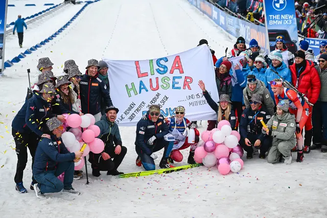 Abschied für Simon Eder und Lisa Hauser mit Fans. | Foto: Nordic Focus