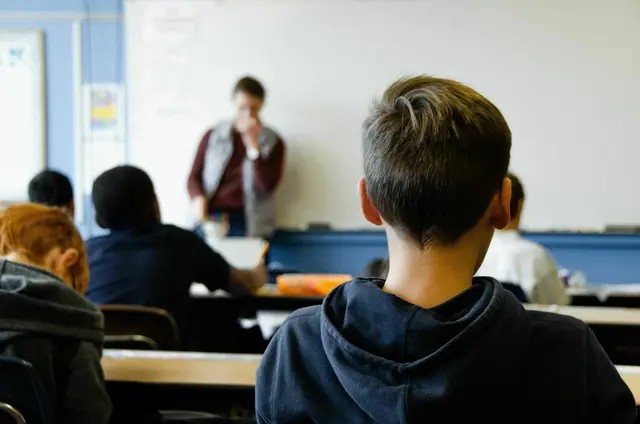 Mit einer dringlichen Anfrage an Bildungslandesrat Stefan Hermann wollen Neos Steiermark klären, warum das Land gerade in jenem Bereich spart, "der für faire Bildungschancen und erfolgreiche Integration besonders entscheidend ist".   | Foto: Taylor Flowe/Unsplash