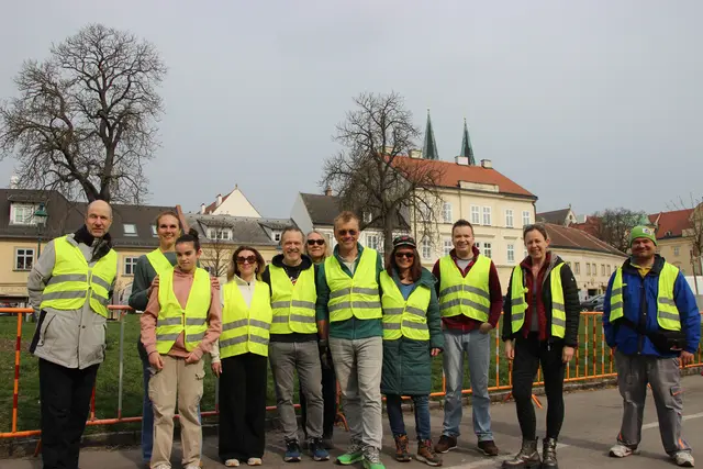 Stadtrat Johannes Edtmayer und sein grünes Radbörse-Team. | Foto: Die Grünen Klosterneuburg