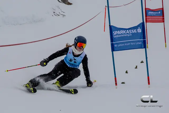 Theresia und Michael Putz dominieren Piste am Krippenstein – ein Familien-Erfolg
