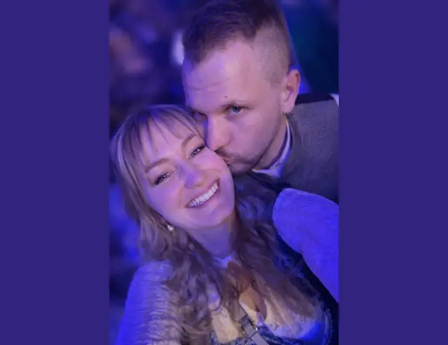 Philipp Baminger aus Kopfing mit Winzerin Lisa aus der Südsteiermark. Die beiden haben sich durch die ATV-Show "Bauer sucht Frau" kennengelernt. Gefunkt hat es aber abseits der Kamera. | Foto: Baminger