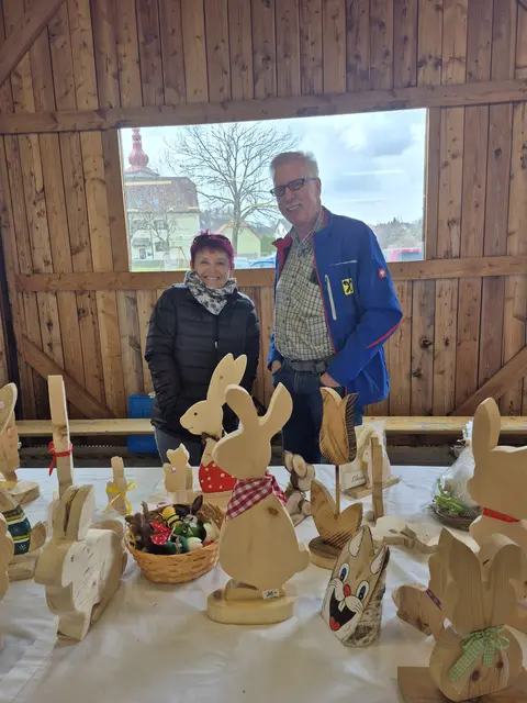 Verschiedenste Ausstellerinnen und Aussteller machten den Markt zum Erlebnis. | Foto: Holzmann