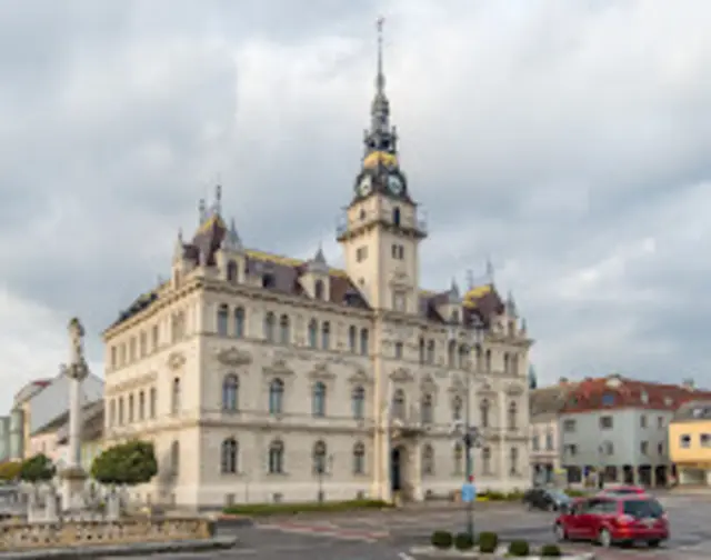 Hüpfburg und Musik – Laa feiert „Frühling in der City“
