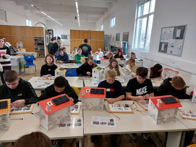 Die Schülerinnen und Schüler bei der Energiewerkstatt am E-Campus der Energie Steiermark | Foto: MS Preding