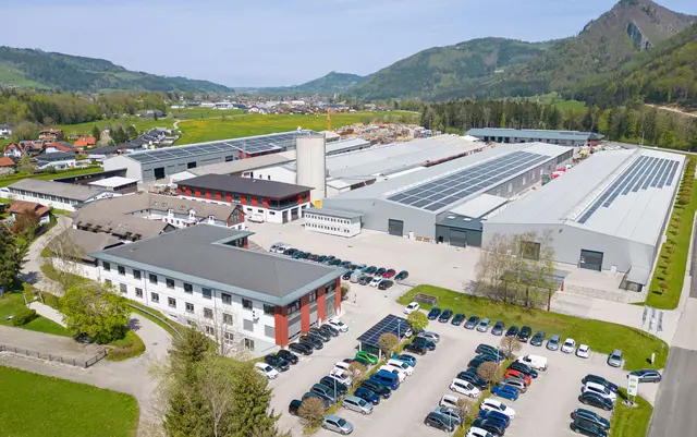 [Anzeige] Leitbetriebe schaffen Arbeitsplätze in der Region