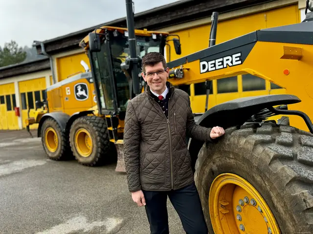 Gruber: "Jede Investition in das ländliche Wegenetz ist auch eine Investition in unsere regionale Wirtschaft."  (Archivfoto) | Foto: Büro LHStv. Gruber