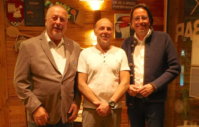 Obmann GR Sebastian Hager, Obmann-Stv. Peter Gschwendtner und LA StR Alexander Gamper beim Ortsparteitag in St. Johann. | Foto: FPÖ