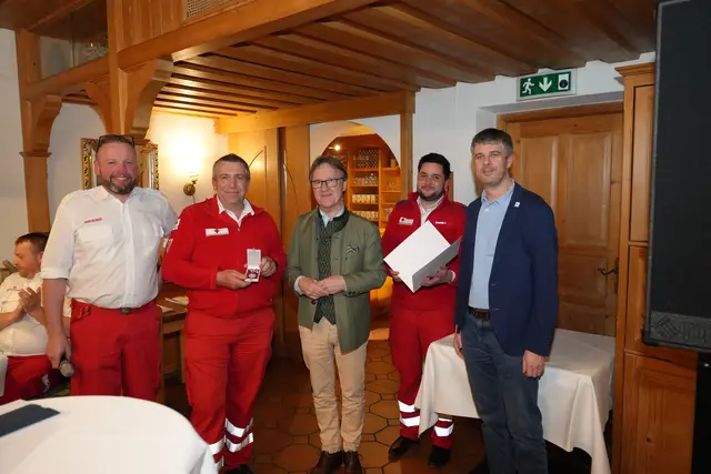Gottfried Achleitner, Christian Breckner, Josef Wendtner, Johannes Strobl und Stefan Haselbruner (v.l.). | Foto: ÖRK/Matthias Winkler