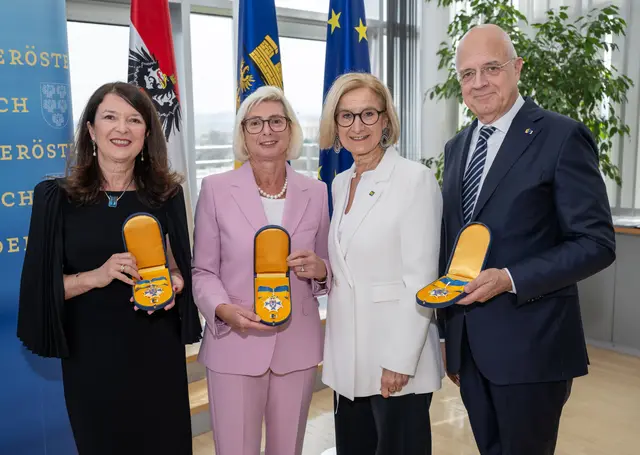 Drei Persönlichkeiten erhalten begehrtes Komturkreuz verliehen