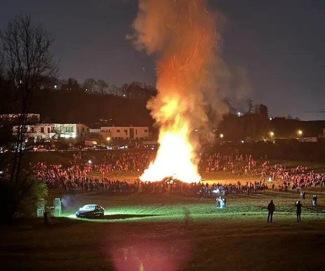 Eine beeindruckendes Bild liefert jedes Jahr das Osterfeuer der Landjugend am Gedersberg in Seiersberg-Pirka | Foto: Bürgermeister Werner Baumann
