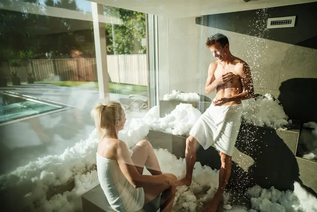 Ein Highlight: Die Schnee-Sauna | Foto: KSL Tourismus Marketing GmbH | Martin Hofmann