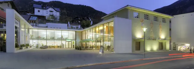 Besonderes die Begegnungszone samt Altem Kino Landeck weckte das Interesse der Jury.  | Foto: © parc.architekten Innsbruck