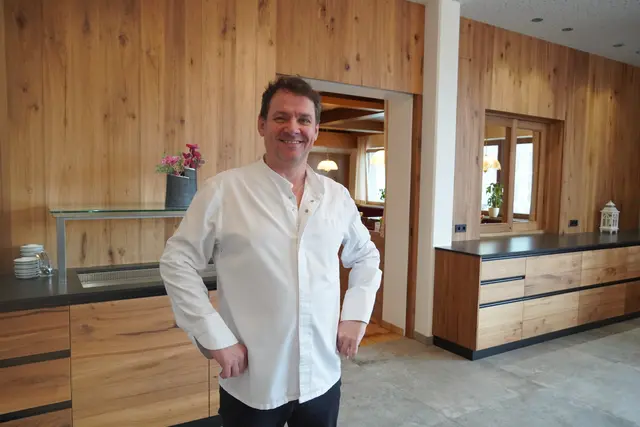 Der Inhaber des Hotelgasthof Posauner, Gerhard Etzer. | Foto: Emanuel Hasenauer