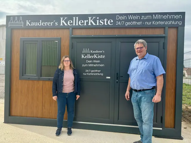 In weiterer Folge planen Kauderer und seine Frau eine kleine Rastmöglichkeit beim Automaten, sodass die „KellerKiste“ auch als gemütlicher Halt für Radfahrer genutzt werden kann. | Foto: Markus Kahrer