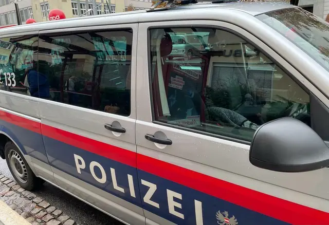 Ein 70-Jähriger wurde Opfer eines Trickdiebstahls. (Symbolfoto) | Foto: MeinBezirk.at