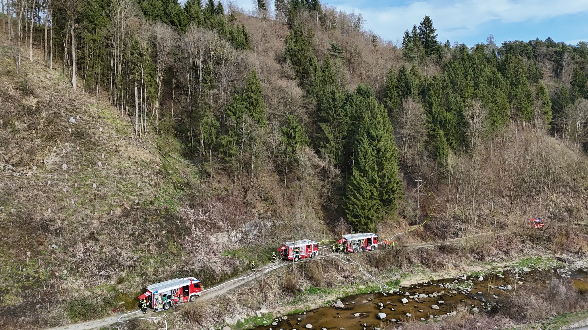 Operation: Forest fire in Josefstal required several fire departments - | ...