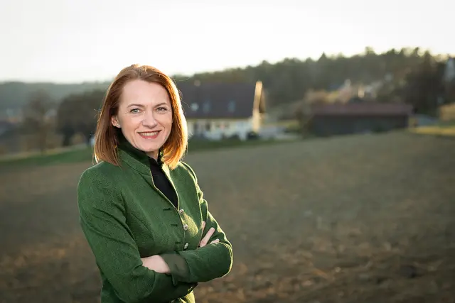 Landesrätin Simone Schmiedtbauer (ÖVP) weiß um den drohenden Kollaps in der Nutztiermedizin, kündigt jedoch Gespräche an.  | Foto: Paul Gruber