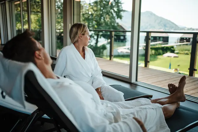 Der Ruheraum des Badehauses lädt zum Entspannen ein. | Foto: KSL Tourismus Marketing GmbH | Martin Hofmann