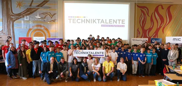Am Wettbewerb nahmen 30 Teams aus Linzer Schulen teil. | Foto: Digital Mile Linz/Techniktalente