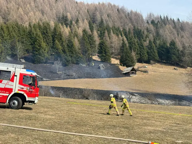 Beim Feuerwehreinsatz in Muhr am Nachmittag des 25. März 2026. | Foto: Feuerwehrbezirk Lungau / BSBÖ OVI Thomas Keidel