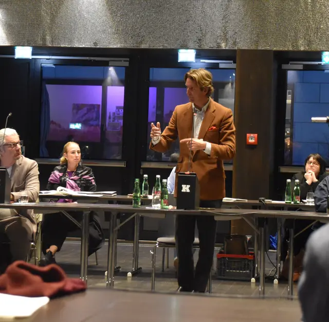 Für Stadtrat Richard Salzburger ist das neue Altenwohnheim am Kasernenareal "alternativlos". | Foto: Barbara Fluckinger