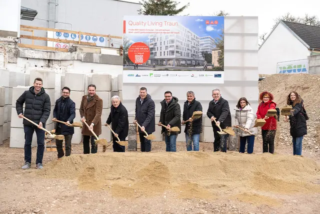 Am 26. März fiel der Startschuß für das neue Trauner Stadtviertel in der Roithnerstraße. | Foto: WAG