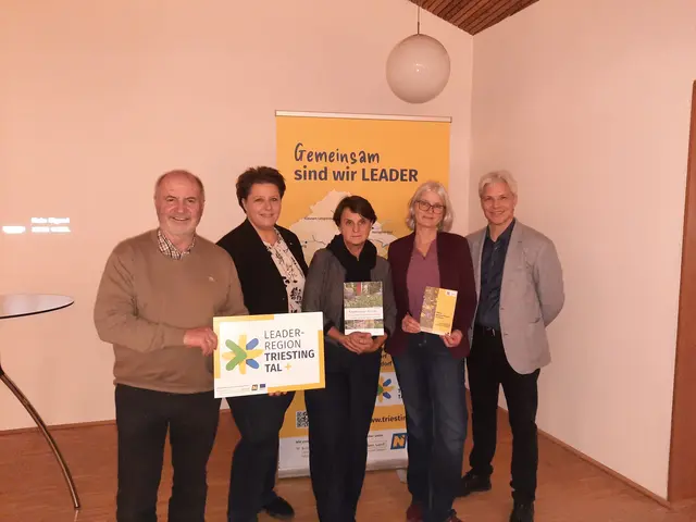 Obmann Josef Balber, Bgm. Natascha Partl, Paula Polak, GF Anette Schawerda, Bgm. Gerhard Leutgeb | Foto: LEADER-Region Triestingtal+