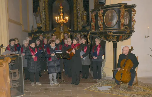 In der Stanzer Ulrichskirche fand wieder das Passionssingen statt. | Foto: Singkreis Stanz