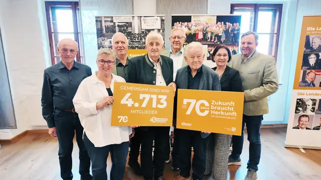 Von links nach rechts: Josef Schachner, Berta Scheuringer, Alois Selker, Johann Hingsamer (Bezirksobmann OÖ Seniorenbund Schärding), Friedrich Bernhofer, Josef Pühringer (Landesobmann OÖ Seniorenbund), Martina Schlöglmann, Franz Ebner (Landesgeschäftsführer OÖ Seniorenbund). | Foto: ooesb.at