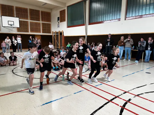 Hopp hopp! Trotzdem kam der Spaß nicht zu kurz. | Foto: SV St. Marein-Lorenzen 