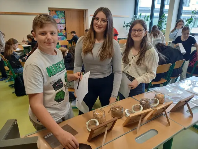 Verschiedene Berufe wurden in den dritten Klassen der Mittelschule Völkermarkt praxisnah vorgestellt.  | Foto: MS Völkermarkt