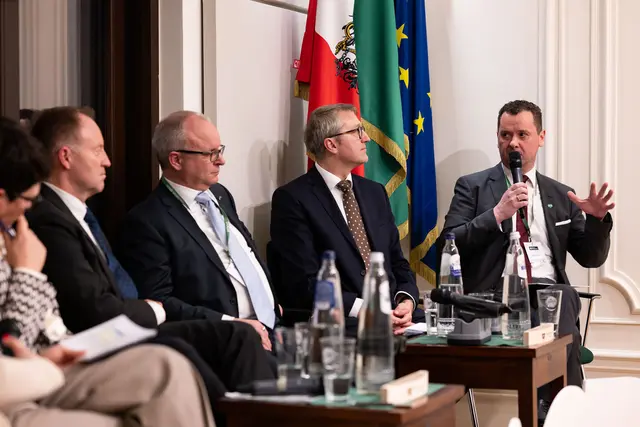 In Brüssel wurde gezeigt, wie wichtig Wälder sind und wie man Holz nachhaltig verwenden kann.  | Foto: Simon Blackley