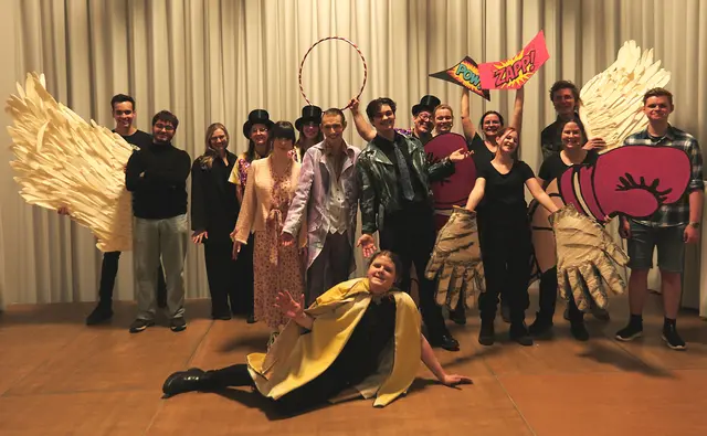 HAK/HAS/IT-HTL Ybbs: Theateraufführung am Schulzentrum Ybbs: „Who the f*ck is Faust?“ begeistert