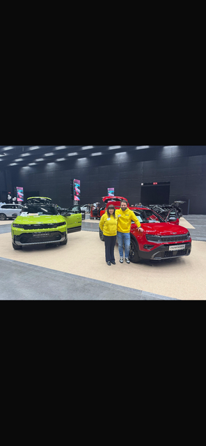 Autohaus Frainer mit Nicole und Silvan | Foto: RZ