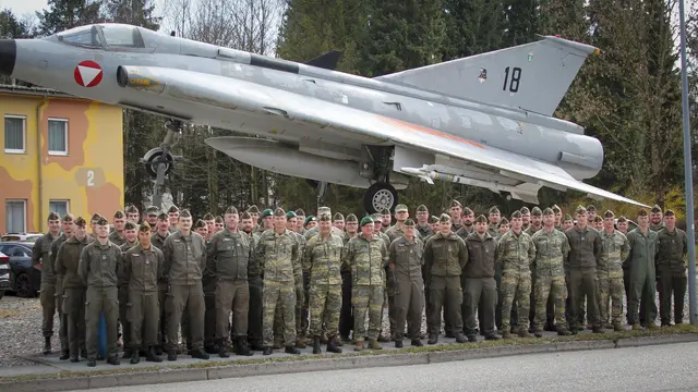 Glück ab, gut Land!