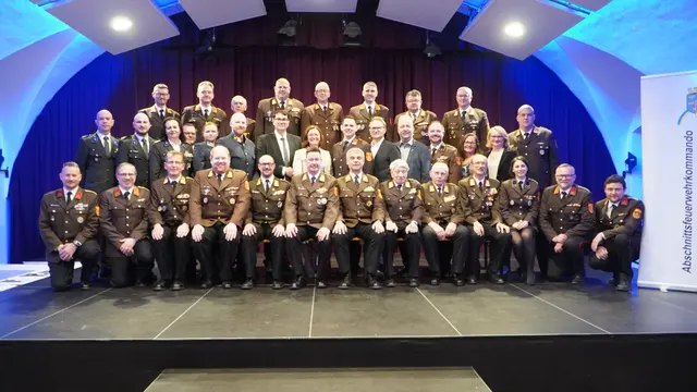 177 Personen, darunter zahlreiche Ehrengäste, kamen in den Lengenbacher Saal in Neulengbach für den Abschnittsfeuerwehrtag | Foto: AFKDO Neulengbach