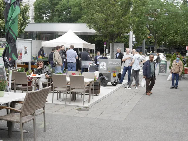 SPÖ, Neos und ÖVP wollen mehr Platz für Gastro am Markt. | Foto: Lucas Mallinger/BV 12