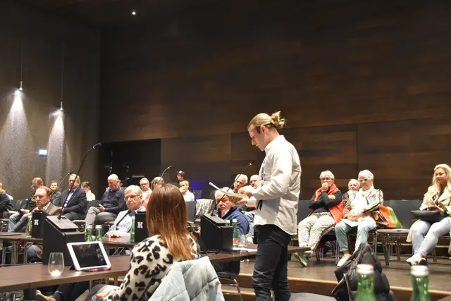 Gemeinderat Thomas Krimbacher wünscht sich, dass beim Projekt alle Mandatare eingebunden werden.  | Foto: Barbara Fluckinger