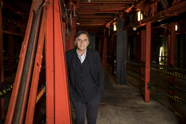 Markus Hinterhäuser sorgte für internationale Resonanz. Im Februar 2024 wurde er zum Beispiel in Paris mit der Trophée Radio Classique für seine künstlerische Leitung der Salzburger Festspiele ausgezeichnet. Für „The Greek Passion“ nahm er die Auszeichnung als „Beste Aufführung des Jahres 2023“ bei den OPER! Awards in Amsterdam entgegen. Und vom französischen Kulturministerium wurde er 2021 zum Offizier des Ordens der Künste und Literatur ernannt. | Foto: SF / Neumayer / Leopold