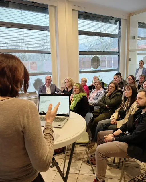 Rege Diskussion um Männergewalt. | Foto: Stadtgemeinde