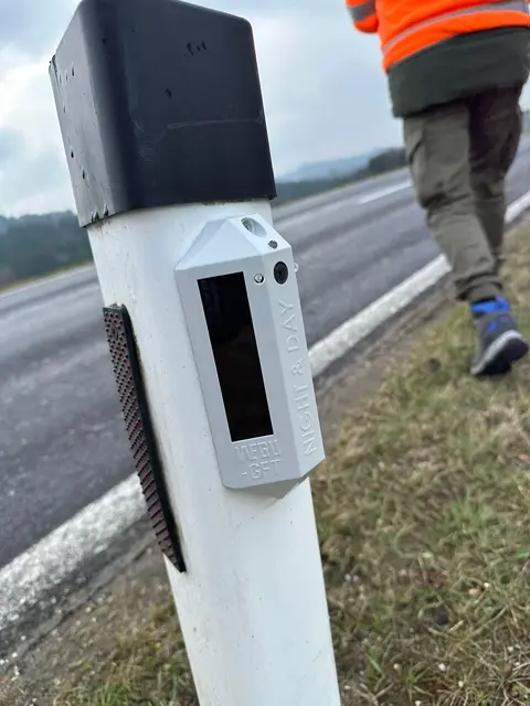 Mehr Verkehrssicherheit durch Wildwarner im Bezirk Rohrbach