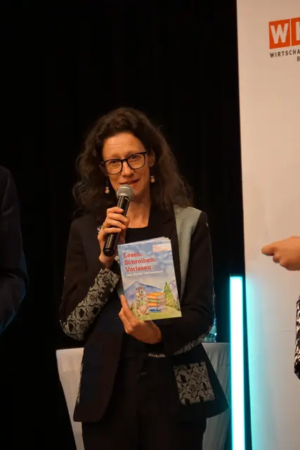 Sonja Altenburger ist Fachgruppenobfrau der Buch- und Medienwirtschaft in der Tiroler Wirtschaftskammer. | Foto: MeinBezirk/SPRENGER