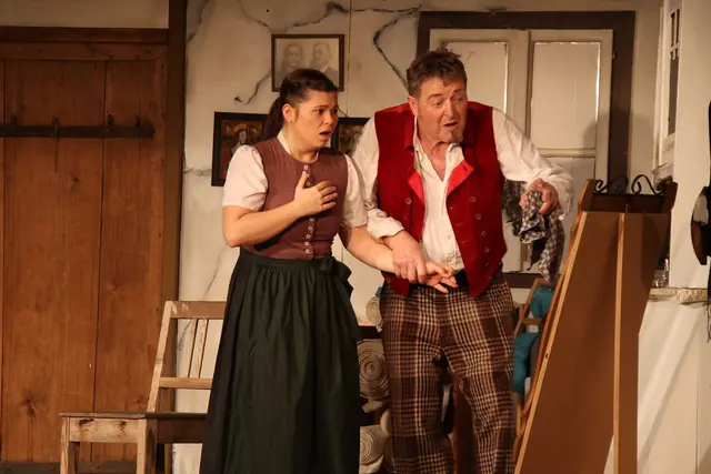 Theater Eching inszeniert höllisch-heitere Komödie