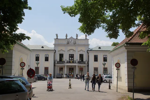 Die Modeschule befindet sich im Schloss Hetzendorf.  | Foto: Alois Fischer