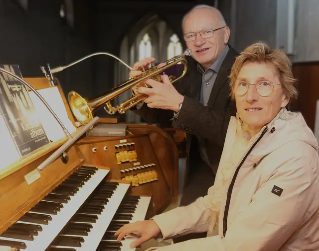 Osterhochamt mit Orgel und Trompete