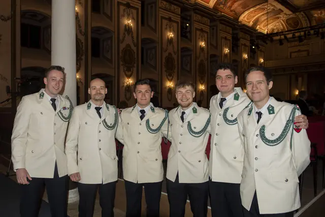 Von Klassik bis Austropop – Militärmusik begeisterte im Schloss Esterházy