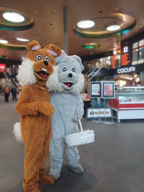 Der Osterhase sorgt im WEZ mit einer spannenden Osterrallye für Freude bei Groß und Klein und verteilt kleine Geschenke an die Besucherinnen und Besucher. | Foto: WEZ